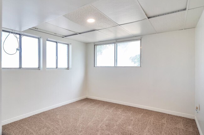 Building Photo - 3911 S 4485 W