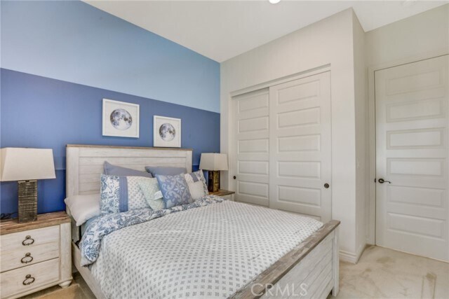 Building Photo - 783 Benchmark