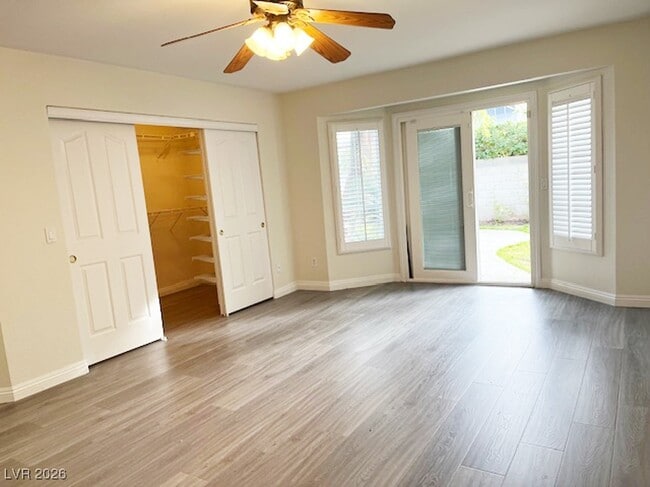 Building Photo - 16 Oak Hollow Ct