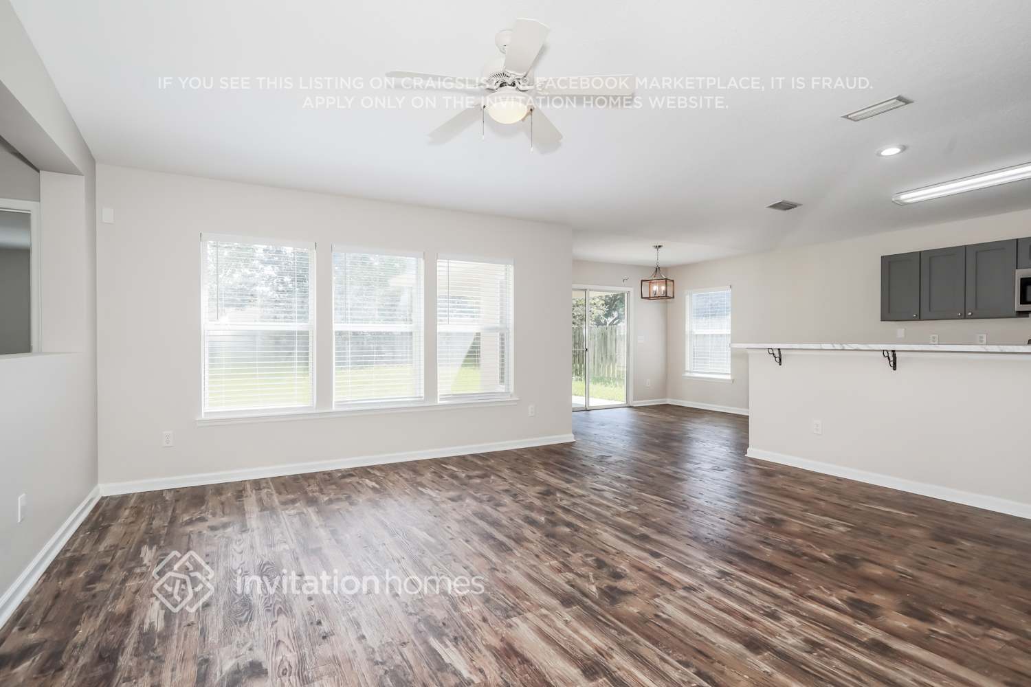 Building Photo - 305 Brantley Harbor Dr