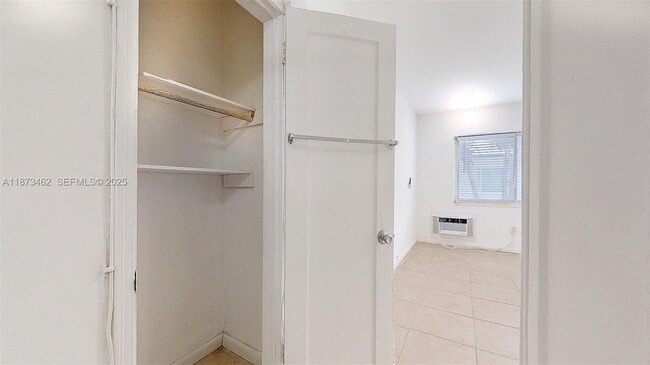 Building Photo - 2499 SW 27th St