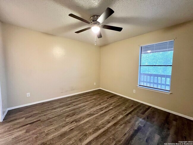 Building Photo - 3616 Fairmeadows St