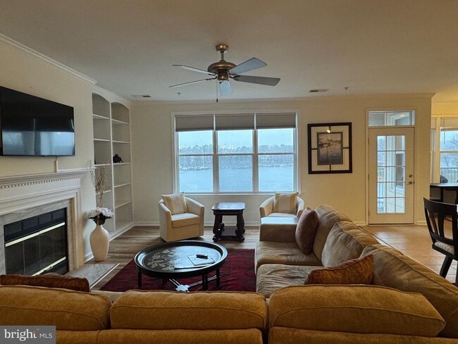 Building Photo - 622 Oyster Bay Pl