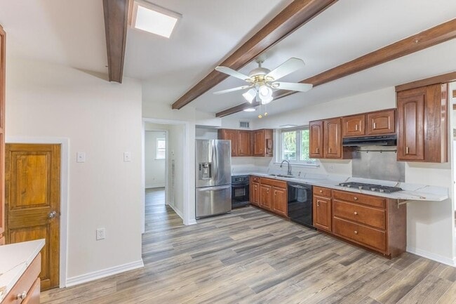 Building Photo - 4419 Knight Dr