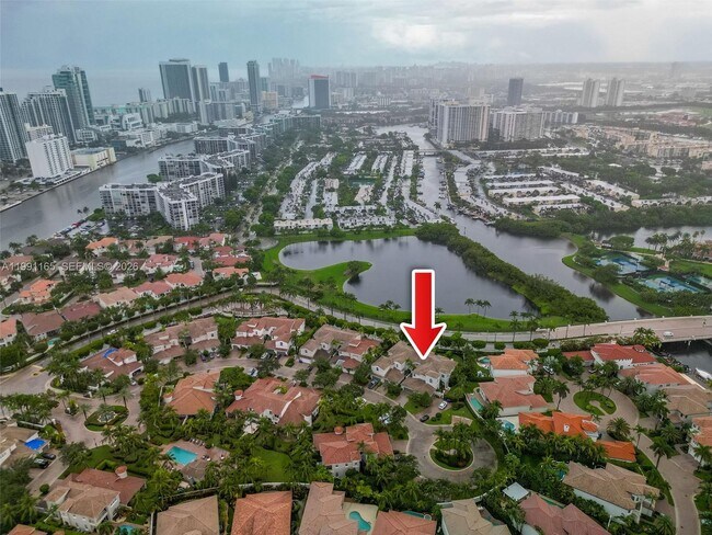 Building Photo - 896 Spinnaker Dr