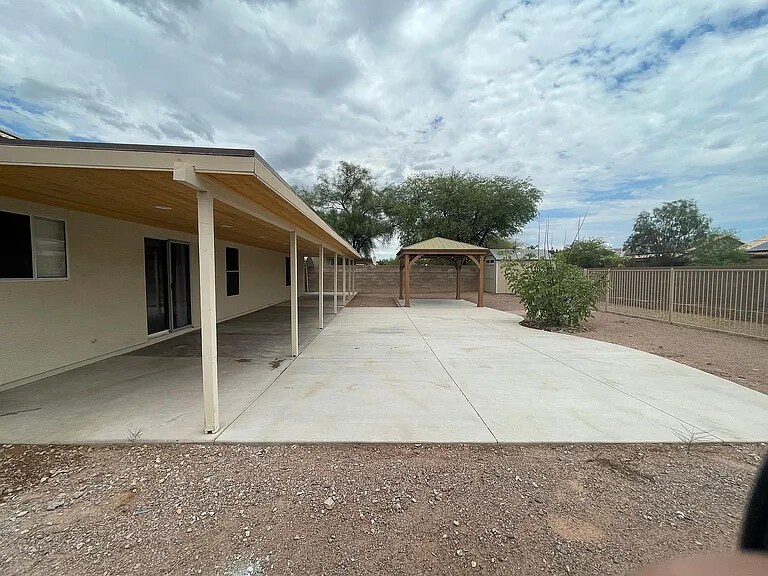 Building Photo - 8019 S Muddy Creek Dr