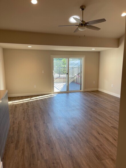 Building Photo - 2309 K St