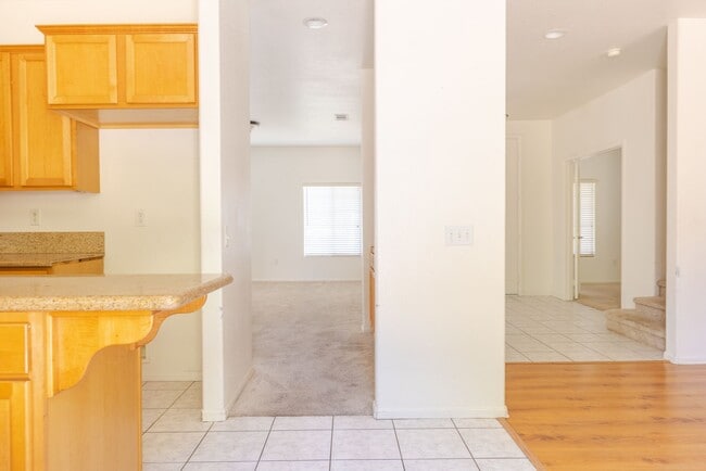 Building Photo - Stunning 4-Bedroom Home for Rent in Brawley!