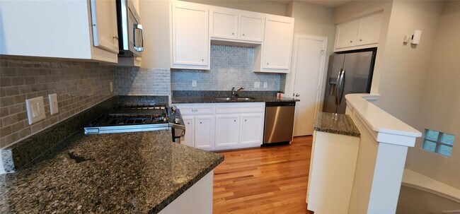 Building Photo - 11608 Main Ash Dr