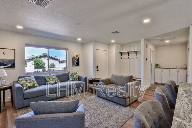 Building Photo - 1045 Leisure World