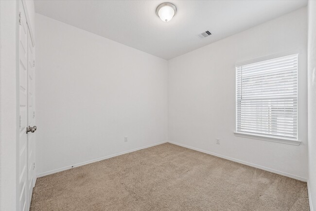Building Photo - 23035 True Fortune Dr