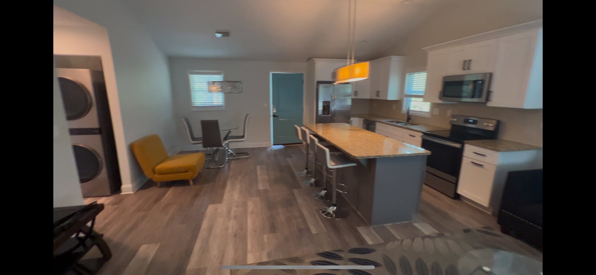 Building Photo - Room in Duplex on Cedar Ave NW
