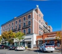 Building Photo - 53 W Palisade Ave