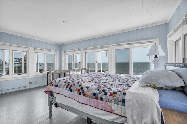 Building Photo - 67 Chimney Corner Cir