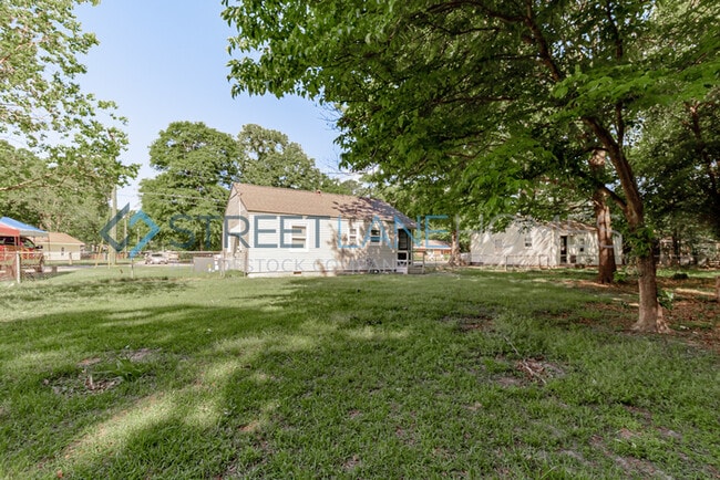 Building Photo - 109 Camellia Cir