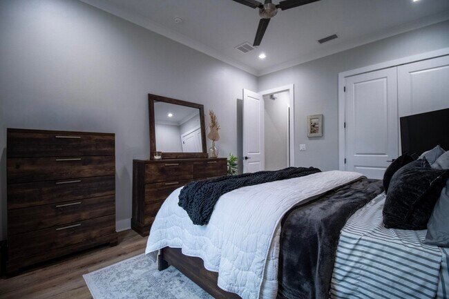 Building Photo - 154 Caraway Dr