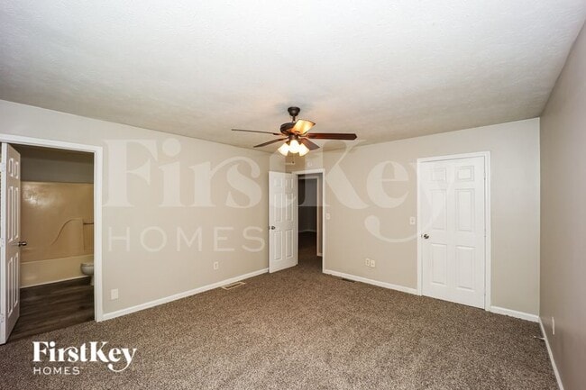 Building Photo - 420 Freestone Dr