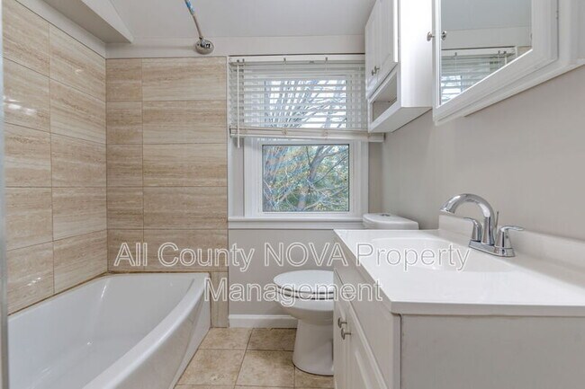 Building Photo - 50 Old Enterprise Rd