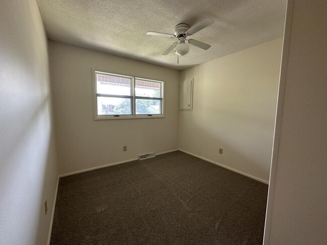 Building Photo - 4732 Windmill Rd