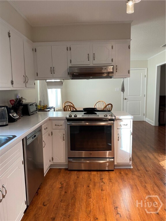 Building Photo - 311 Brady St