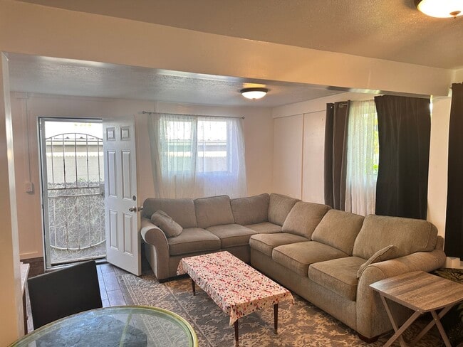 Primary Photo - Charming Island Retreat – Available Now