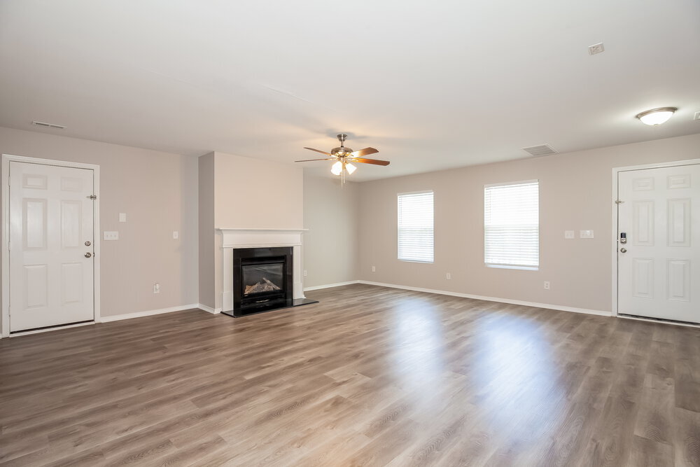 Building Photo - 8126 Rosberg Ln