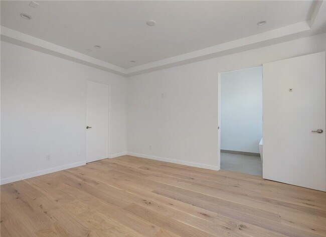 Building Photo - 617 Aviation Way