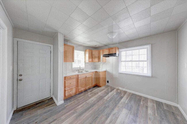 Building Photo - 2854 S Keystone Ave