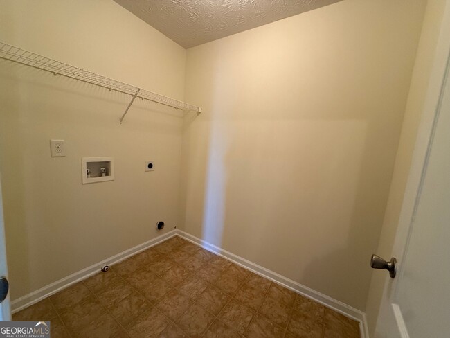 Building Photo - 3745 Sidda Way