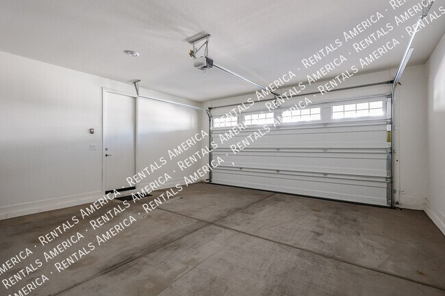 Building Photo - 743 N Abalone Ct.