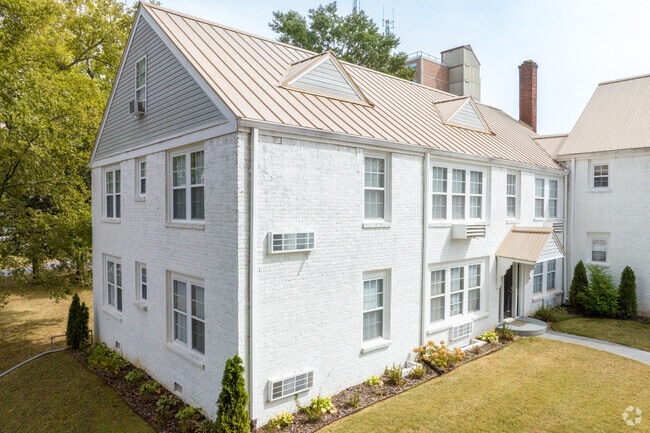 Offering Multiple Points of Entry - West Tennessee Street