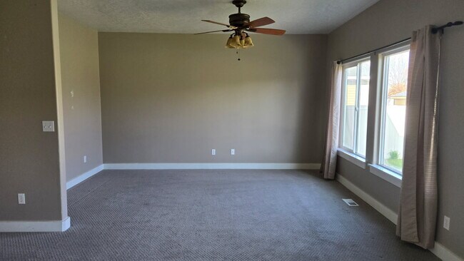Building Photo - 4686 W Steeplechase Dr