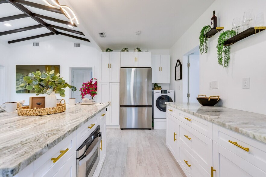 Building Photo - 774 NW 49th St