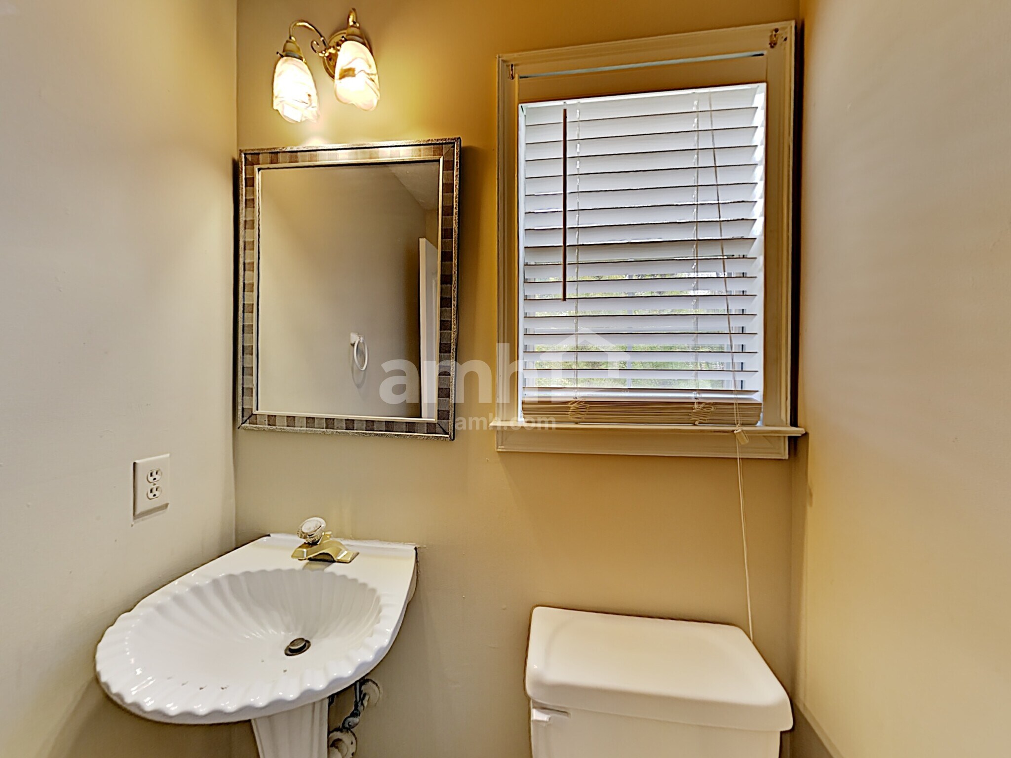 Building Photo - 1 Arbor Cove Dr