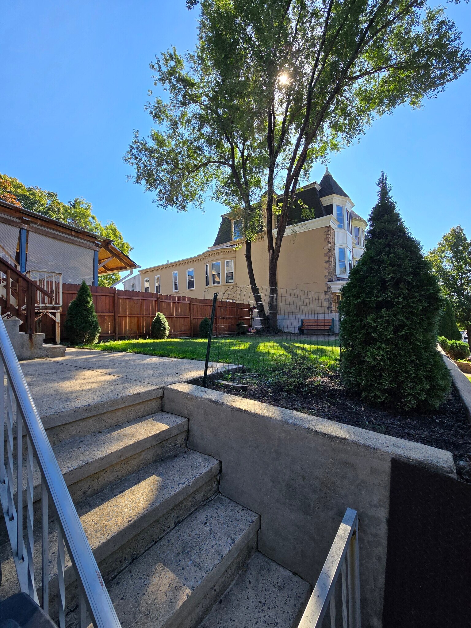 Back Yard - 200 Windsor St