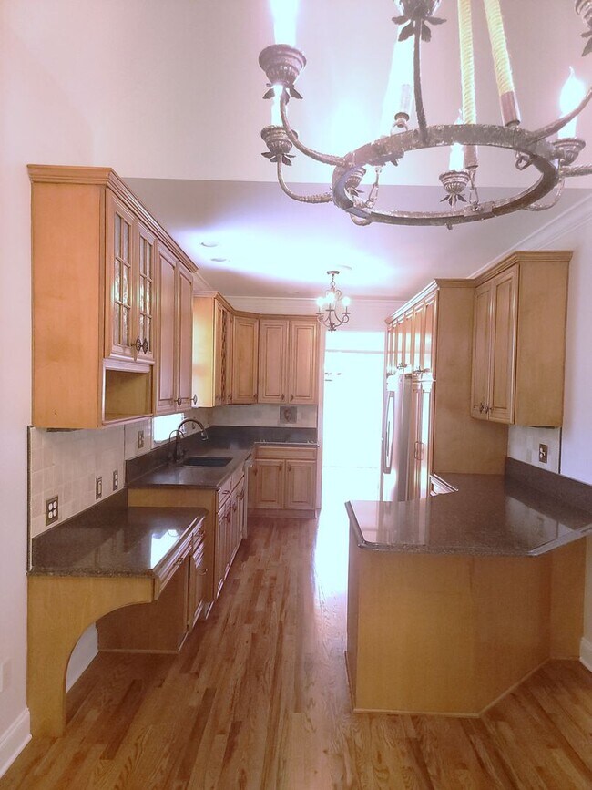 Building Photo - Knoxville 37934 - 4 bedroom, 3.5 bath home...