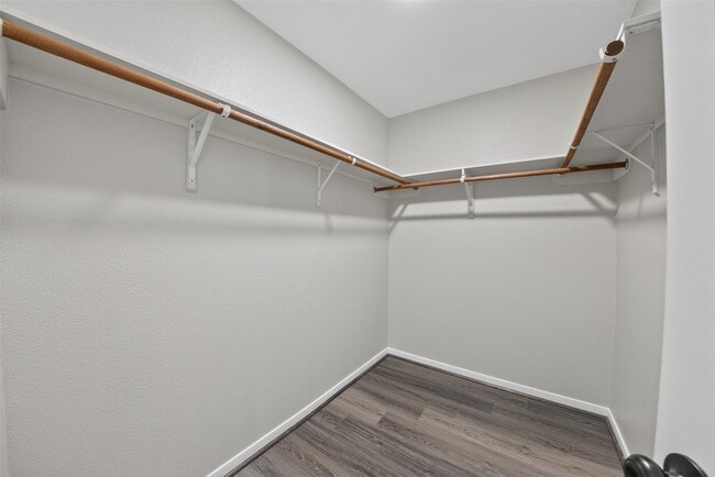 Building Photo - 15506 Fir Woods Ln