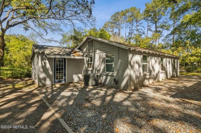 Building Photo - 3Bd Rental Available, Minutes from San Marco!