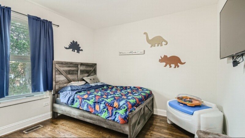 Building Photo - 125 S 6th Ave