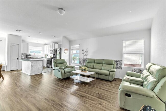 Building Photo - 6013 Amalea Ln