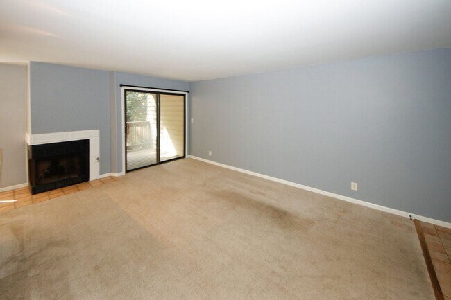 Building Photo - Secluded Community Near The Perimeter Mall
