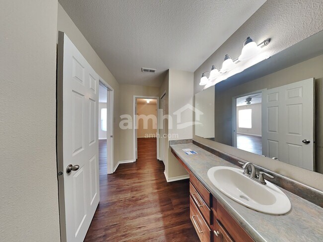 Building Photo - 14454 Banister Dr
