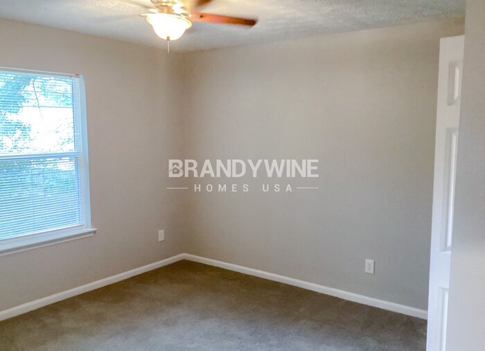 Building Photo - 4400 Westchester Ct