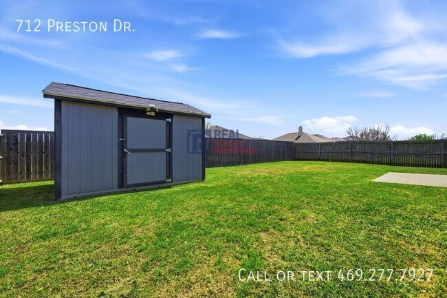 Building Photo - 712 Preston Dr