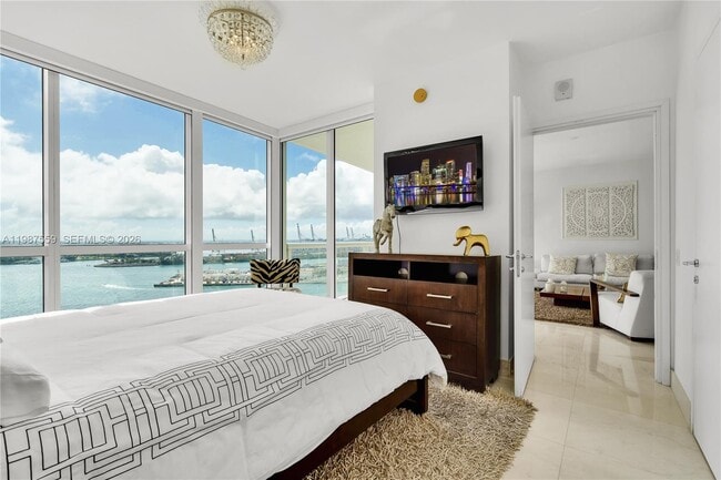 Building Photo - 450 Alton Rd