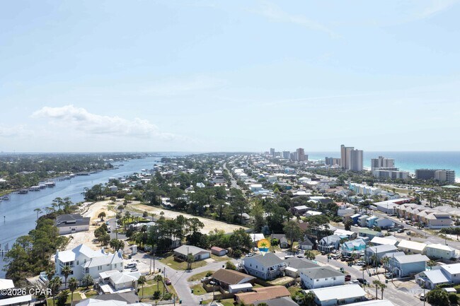 Building Photo - 3904 Ocean View Dr