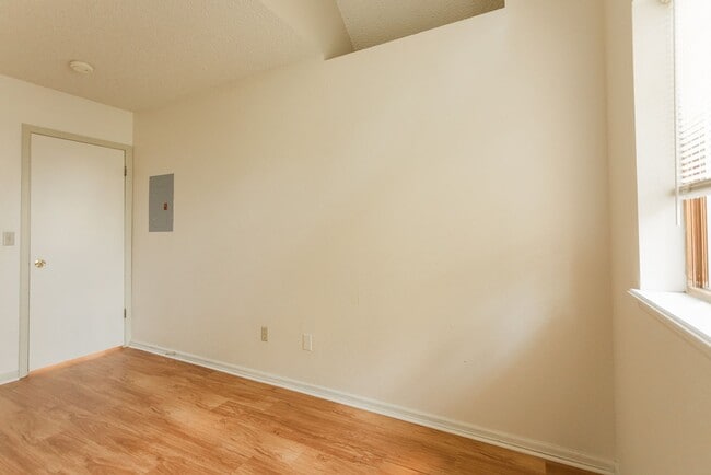 Building Photo - 1631 19th St