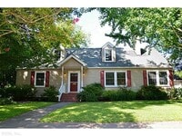 Building Photo - LARCHMONT