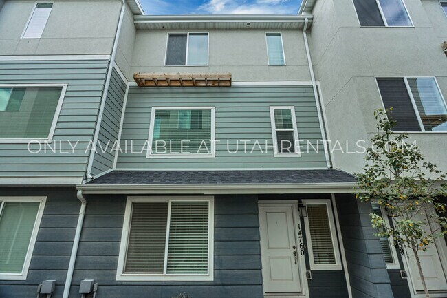Building Photo - 14760 S Rising Star Way