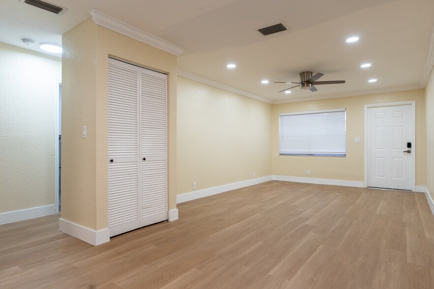 Building Photo - 10911 NW 45th St